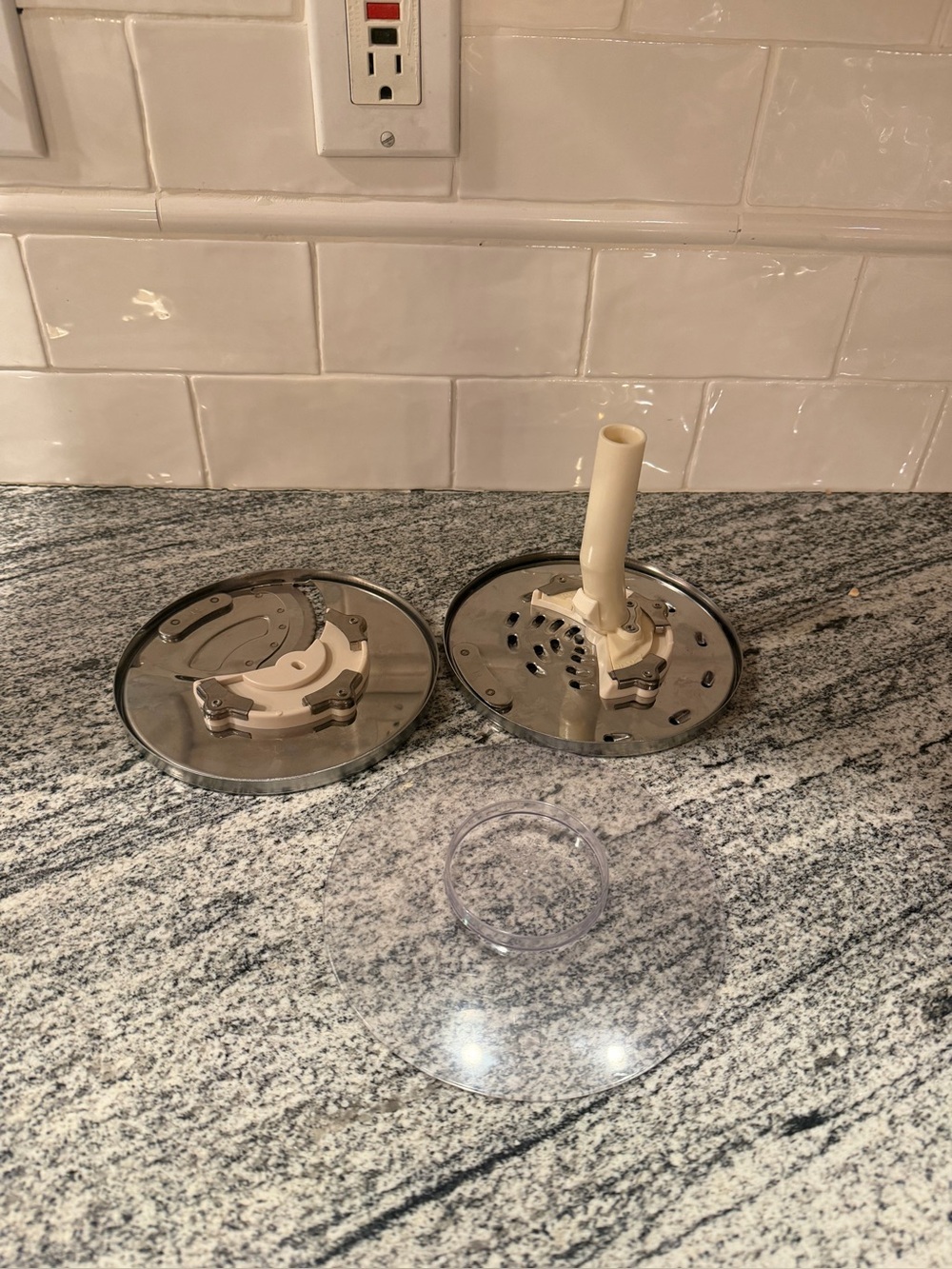 Cuisinart DLC-8M - Food Processor Slicing Disc and Stem Set
